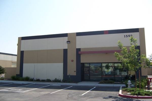 Auto Retail/Wholesale Space for Lease - ZONED FOR RETAIL CAR SALES 1