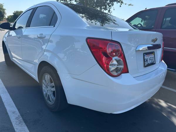 Chevy sonic 2016 very nice - $5,300 (Turlock)63470782293251123