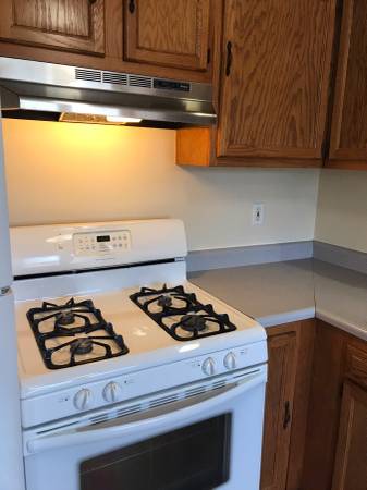 $1,240 / 1br - Excelente ubicación - Casa de apartamento de 1 dormitorio (Aurora)63959878816770121