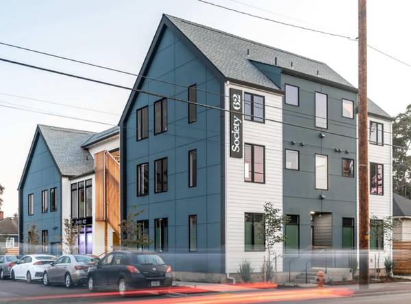 $700 / 1br - CALL for 2 FREE MTH - Upscale Co-Living Units - High Ceiling (Rose City Park Neighborhood)63999452541698123