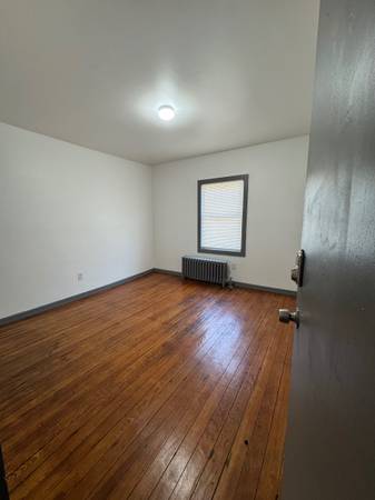 $995 / 1br - Private Bedroom in a shared apartment (Highwood)64010165217283121