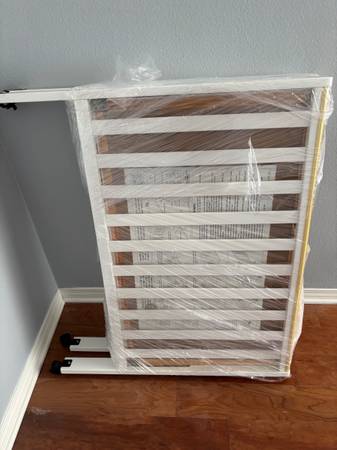 Solid Wood Folding Baby Crib 1