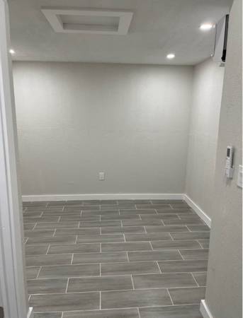 $1,350 / 1br - Studio / Efficiency in Miami Lakes (Miami Lakes)64049281419650122