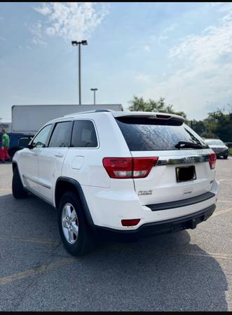 Beautiful Jeep Grand Cherokee LAREDO - $4,800 (Brooklyn)63654711385219122