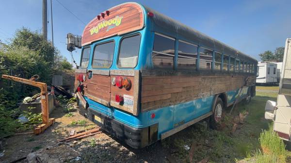 1991 Blue Bird Tc2000 40ft Party Bus - $6,800 (Federal Way)63623042918275124