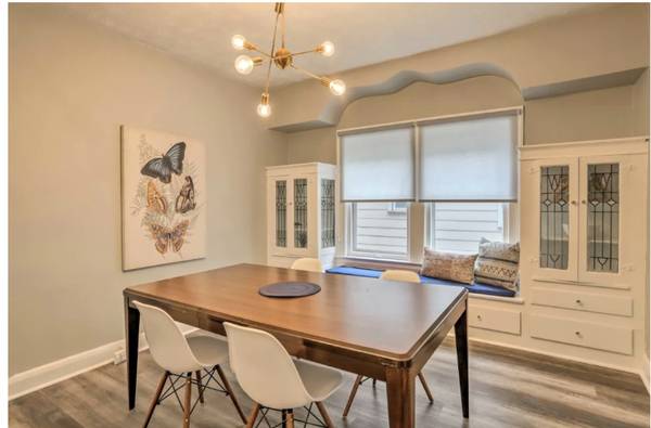 $1800.00 / 2br - 900ft2 - Charming Fully Furnished Apt In Cleveland Heights, Off Street Parking63860364177281124