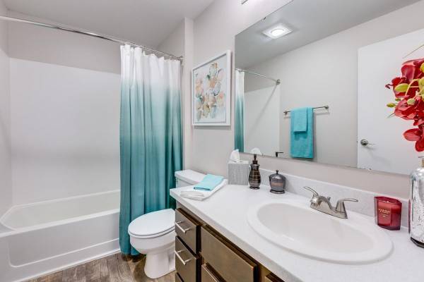 $2,020 / 2br - 973ft2 - Onsite Off-Leash Dog Park, Seasonally Heated Outdoor Pool (1206 NW Tahoe Lane, Silverdale, WA 98383)63688497601155124