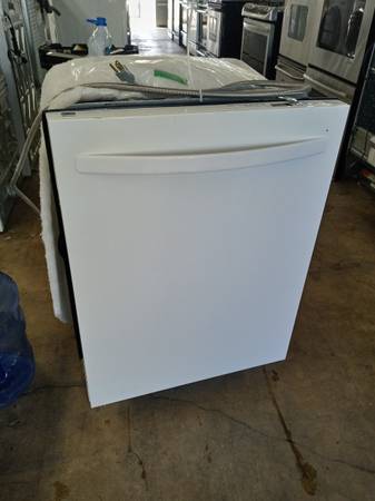 ★Kenmore white dishwasher with stainless tub 1