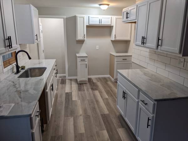 $1,600 / 3br - 1400ft2 - Multiple Rental houses available for showings (Bedford)63924296706563121