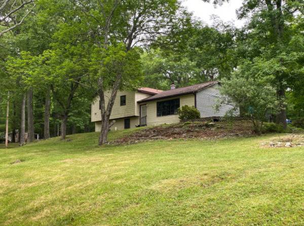 $200,000 / 3br - 2400ft2 - Single family home (Bushkill PA)63470215673859120