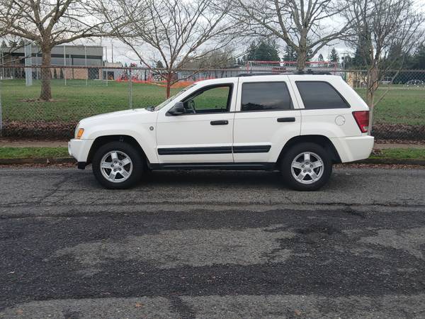 2005 Jeep Cherokee Larado V8 4.7 4X4 1