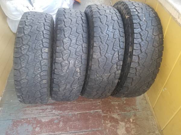 ** 4 Hankook Dynapro ATM 265/75/16 ** 1