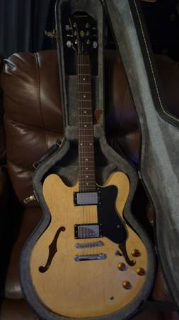 Epiphone Dot (case included) 1