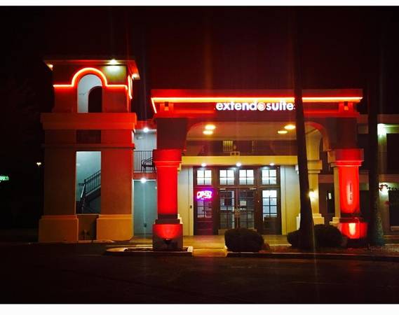 $393 Daily,Weekly and monthly rates! (I  17 and Bell Rd)63623896522755124