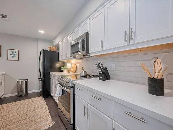 $264,500 / 4br - 1978ft2 - OWNER WILL FINANCE! ONLY 10K DOWN! NO CREDIT! 4BED/2BATH! (Memorial Area)63924168539522122