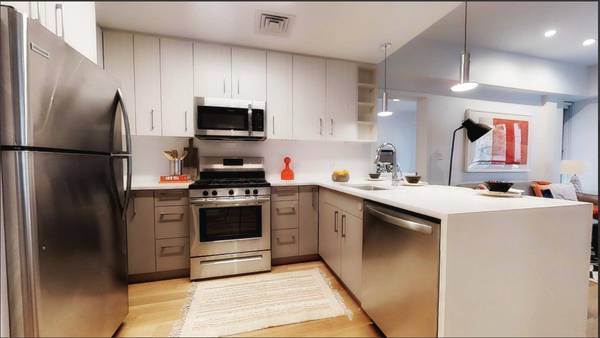 $4,200 / 2br - 831ft2 - Nice Roxbury 2 Bed For $4,200 AVAIL NOW (Roxbury)63828557714691120
