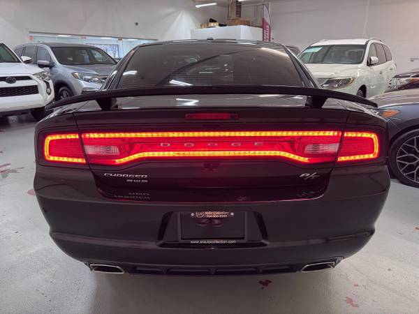 14 Dodge Charger R/T AWD *HEMI* - $14,995 (Charlotte)63613416855937123