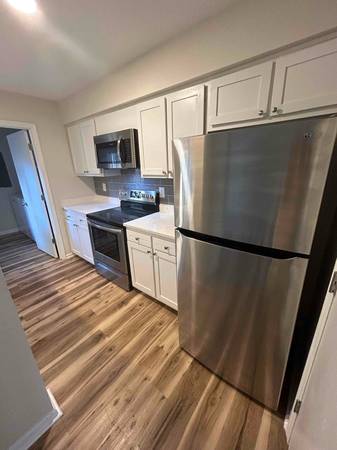 $2600.00 / 3br - 1400ft2 - 1021 Hunters Trace - 3 Bed 1.5 Bath64016107746051120