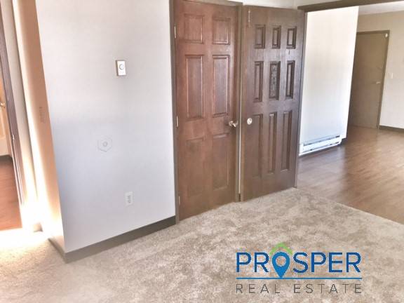 $925 / 2br - 2 Dormitorios con Despacho Nivel 2 (Chippewa Falls, WI)63845962431489120