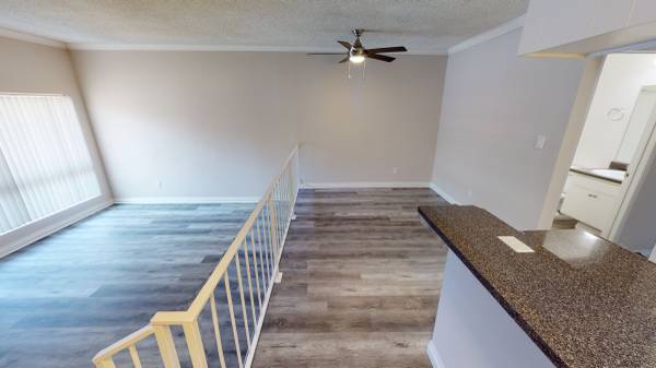 $1,695 / 1br - 650ft2 - Saticoy Apts.Gorgeous Newly Remodeled One Bedroom.Near Pierce College! (Winnetka)63869888022915124