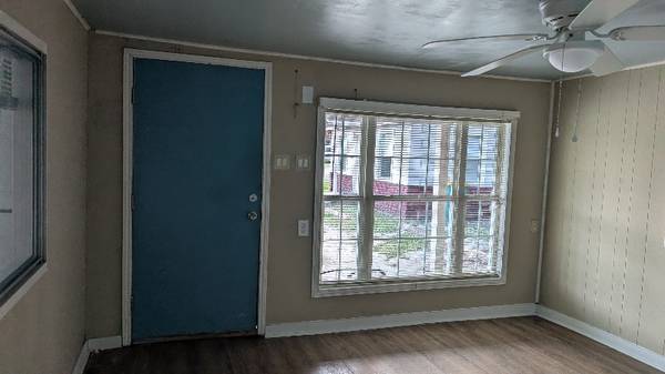$1000.00 / 1br - Cozy house for rent at la marque TX ,63812507326211122
