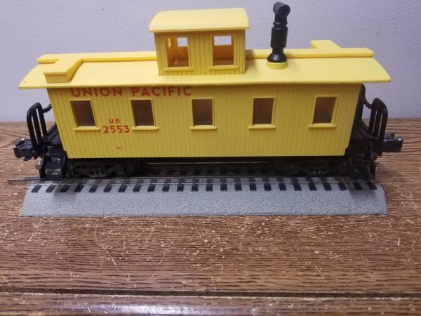 K-Line Union Pacific Illuminated Caboose 1