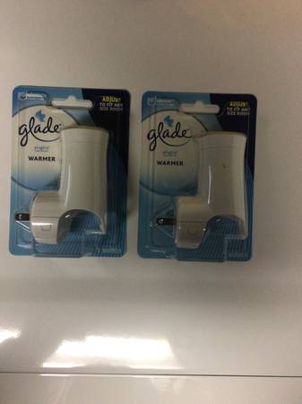 New Glade Plug In Warmer 1