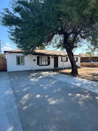 $1000.00 / 1br - 350ft2 - Newly Renovated Studio for Rent Move in Ready64024823495938124