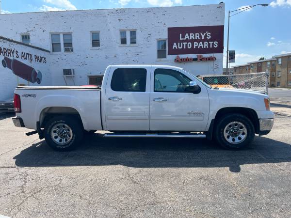 2011 GMC Sierra 1500 Crew Cab SL - $6,495 (River Grove)63618919879553123
