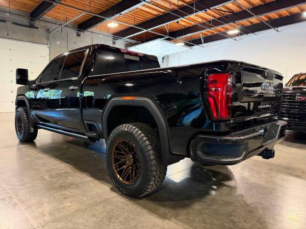 2025 GMC Sierra 2500HD - Photo 2