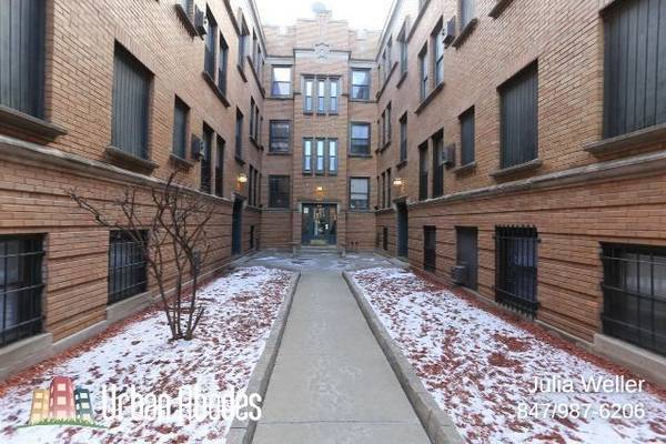 $2,250 / 2br - 1000ft2 - $300 OFF FIRST MONTH'S RENT!Astounding 2 Bedroom, 1.5 Bath in Lakeview (Lakeview)64041646784514120