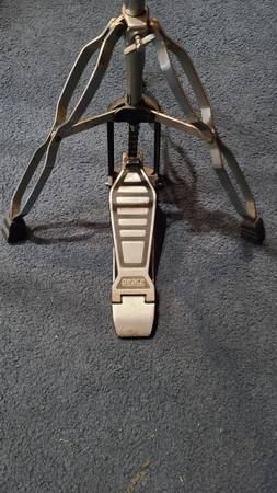 Peace hi hat stand 1