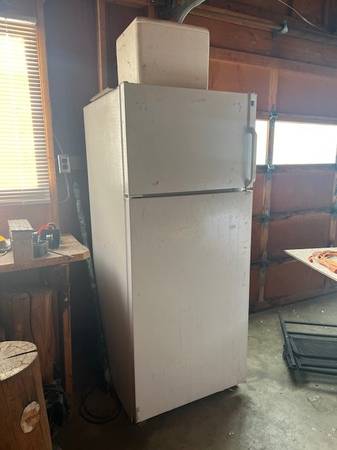 Free Refrigerator 1