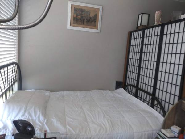 $750.- NEEDED INTERNSHIP STUDENT TO SHARE ROOM IN SOUTH BEACH. 1