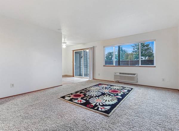 $1,685 / 2br - Parque Principal de la Ciudad (jardín, área de juegos, parque para perros)+ 2 Dormitorios en Excelente Ubicación (SE Portland)63841708517121122