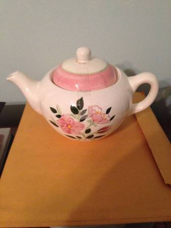 Vintage Stangl Pottery Teapot 1