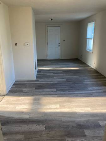 $1,375 / 2br - 830ft2 - 2b1b 830 sqft for rent! Newly renovated (West Lafayette)63680156510593123