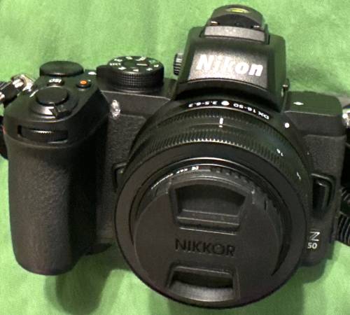 Cámara Nikon Z50 impecable y lente zoom 16-50 mm, paquete - $495 (Essex Jct.)63437457196547121