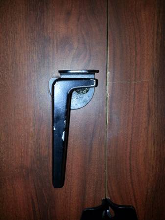 Armario industrial de metal Ironwood con cerradura - $10062960126708995124