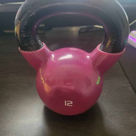 12lb kettlebell 1