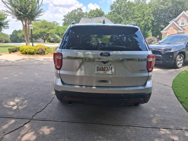 2017 Ford Explorer - $6,900 (Kennesaw)63620642509441123