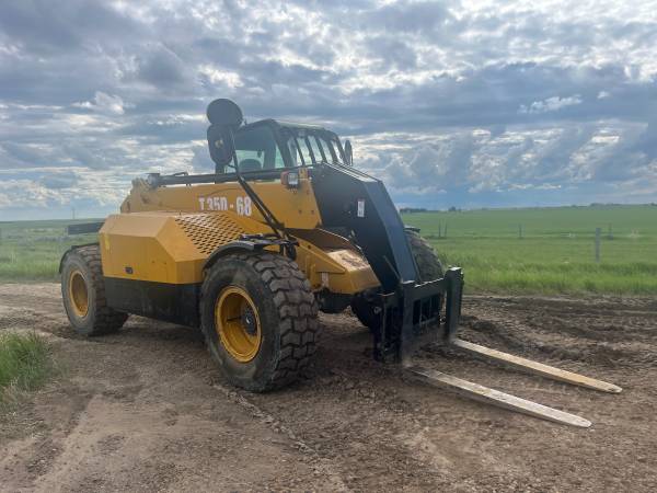 2022 Telehandler Cummins Engine 1