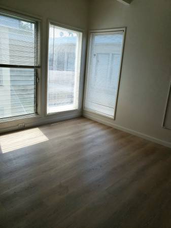 $1,825 / 1br - 1 dormitorio reformado mucha luz (estacionamiento +$125) (Hollywood hills)63701054297987123