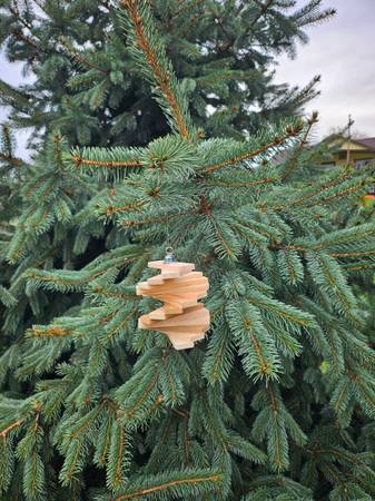 Christmas tree spinners 1
