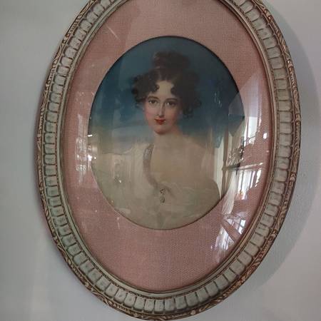 Oval framed artwork 1