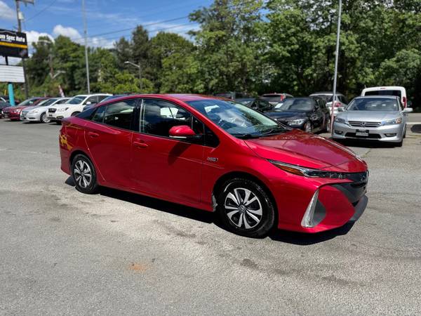2018 Toyota Prius Prime Plus Hatchback - $15,100 (Premium Spec Seattle)63475936276225121