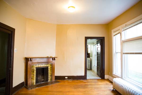 $1,350 / 3br - Unidad de 3 habitaciones / 1 baño ubicada en Marcy Holmes!! (Minneapolis)63868699667585122