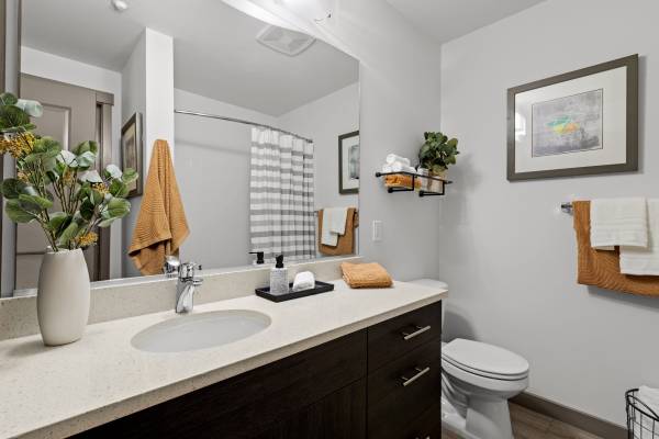 $1,907 / 1br - 695ft2 - ¡Vive en el corazón de Auburn! ¡Solicita hoy! (Auburn)63862287841537122