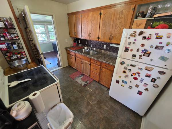 $1,290 / 2br - $1290 | 2BD 1BA| 1318 Hoover Ave | Available 11/03/2025! (Eau Claire)63845959385731122
