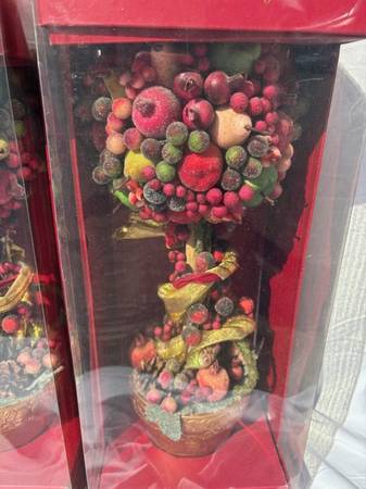 Waterford topiary Tree 22” 1